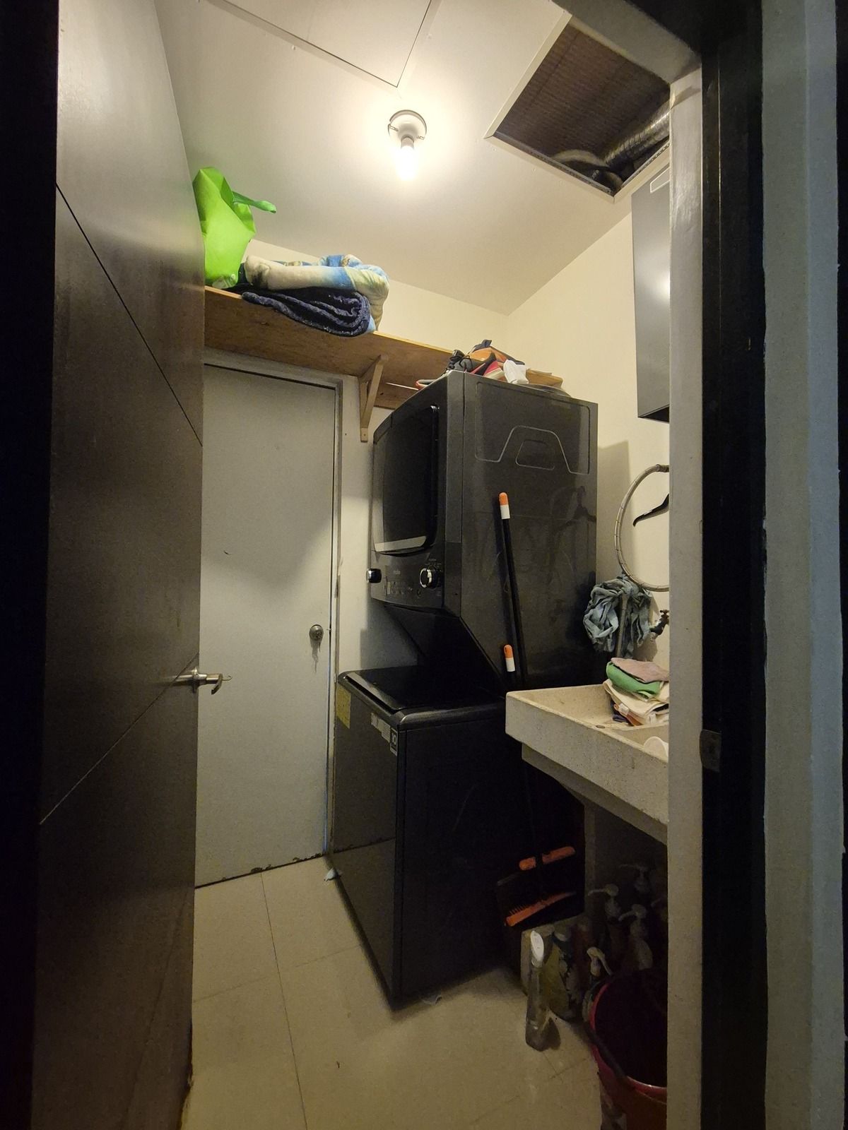 7 de 16: Lavanderia y Boiler