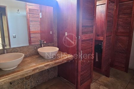 LOCAL COMERCIAL EN RENTA.