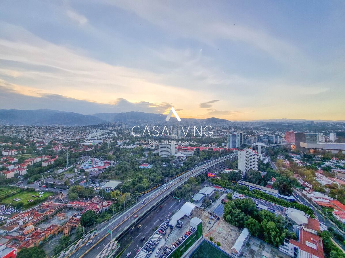 7 of 24: Vista desde la sala comedor