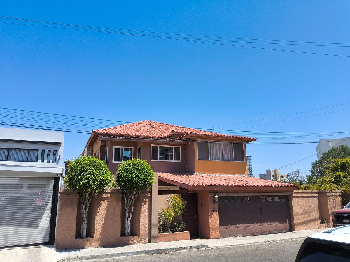 CASA À VENDA CHAPULTEPEC TIJUANA, foto 1 de 28