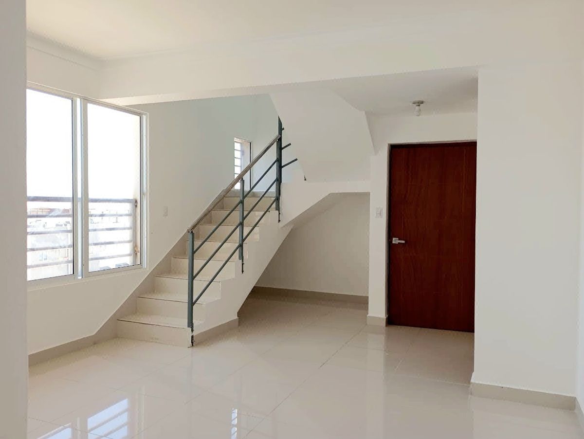 Cuarto Nivel en venta tipo penthouse en la Jacobo Majluta,, foto 1 de 24