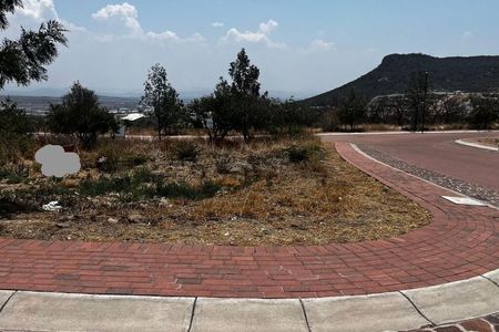 VENDA DE TERRENO DE CANTO NA CIDADE MADERAS QUERETARO. 5