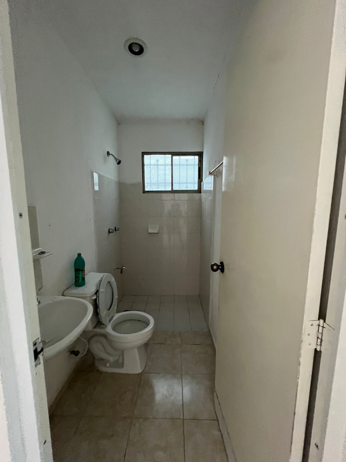 11 de 14: Baño completo