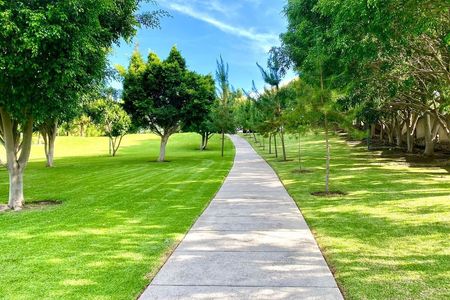 Terreno en Venta en Fraccionamiento Bosque Real, Tlajomulco