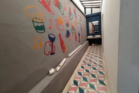 Commercial premises for rent on the avenue in the Mexico neighborhood