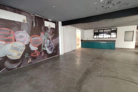 Commercial premises for rent on the avenue in the Mexico neighborhood