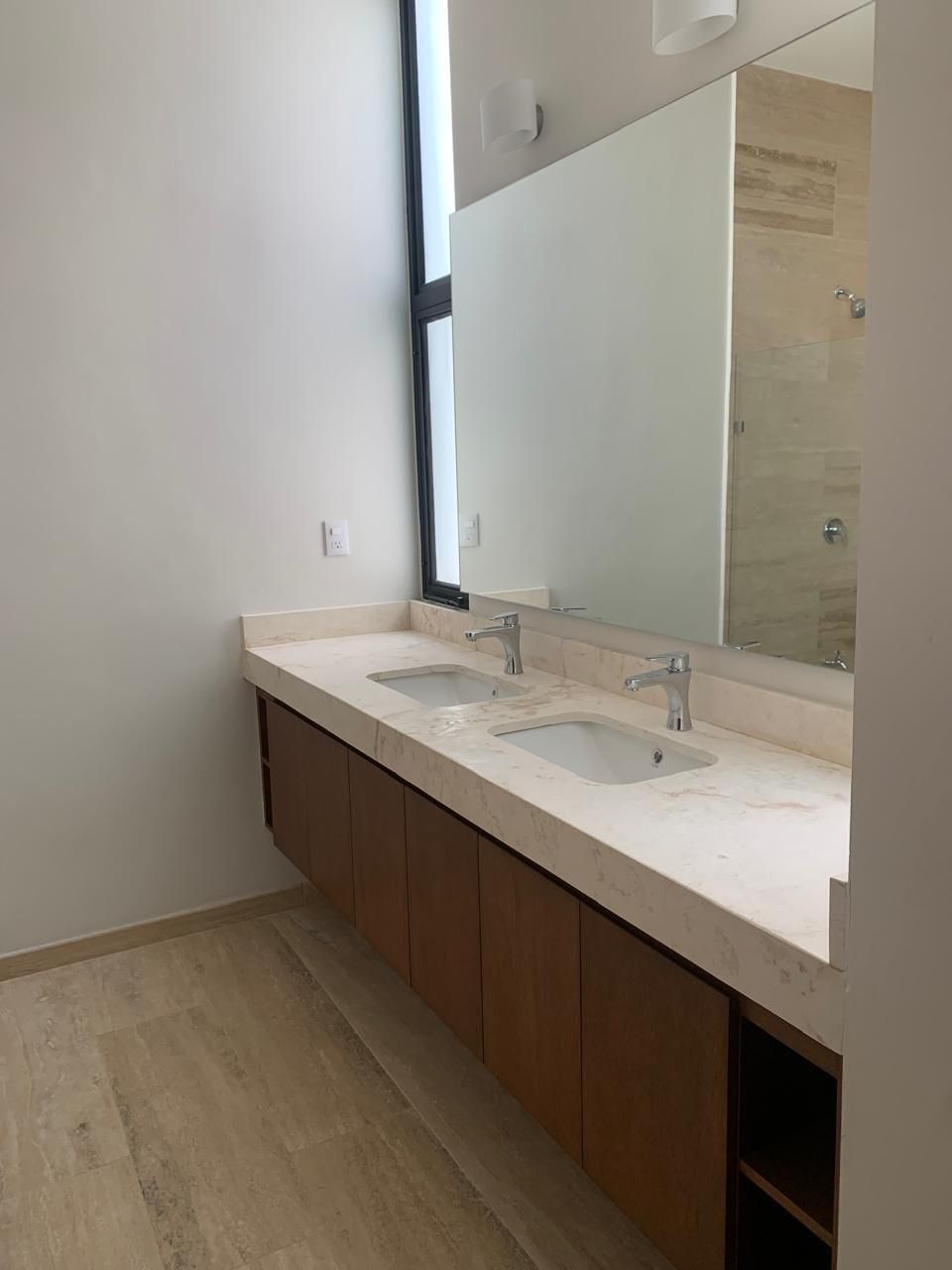House for Sale with Immediate Delivery in Privada Moravia. Temozón Norte, Mérida - foto 5