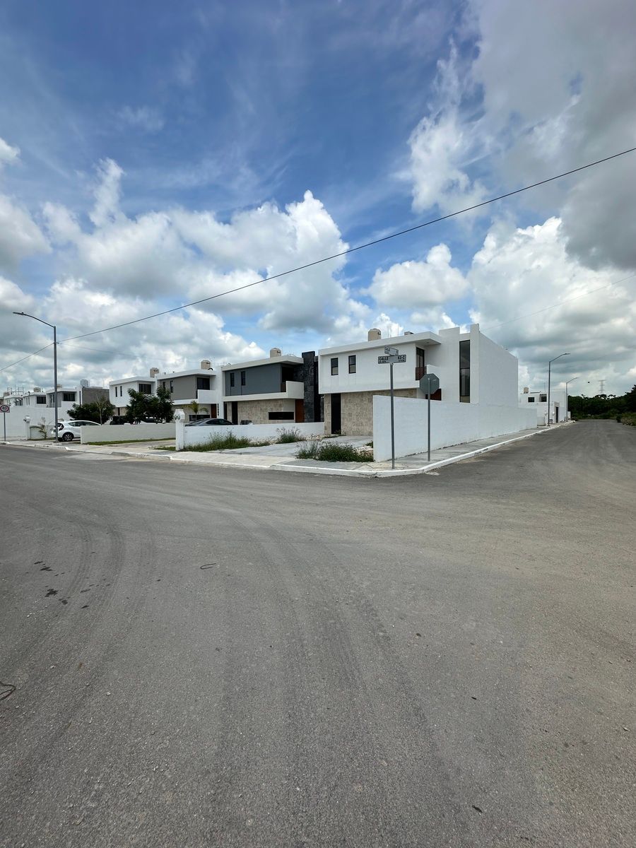 9 de 12: Residenciales en contraesquina