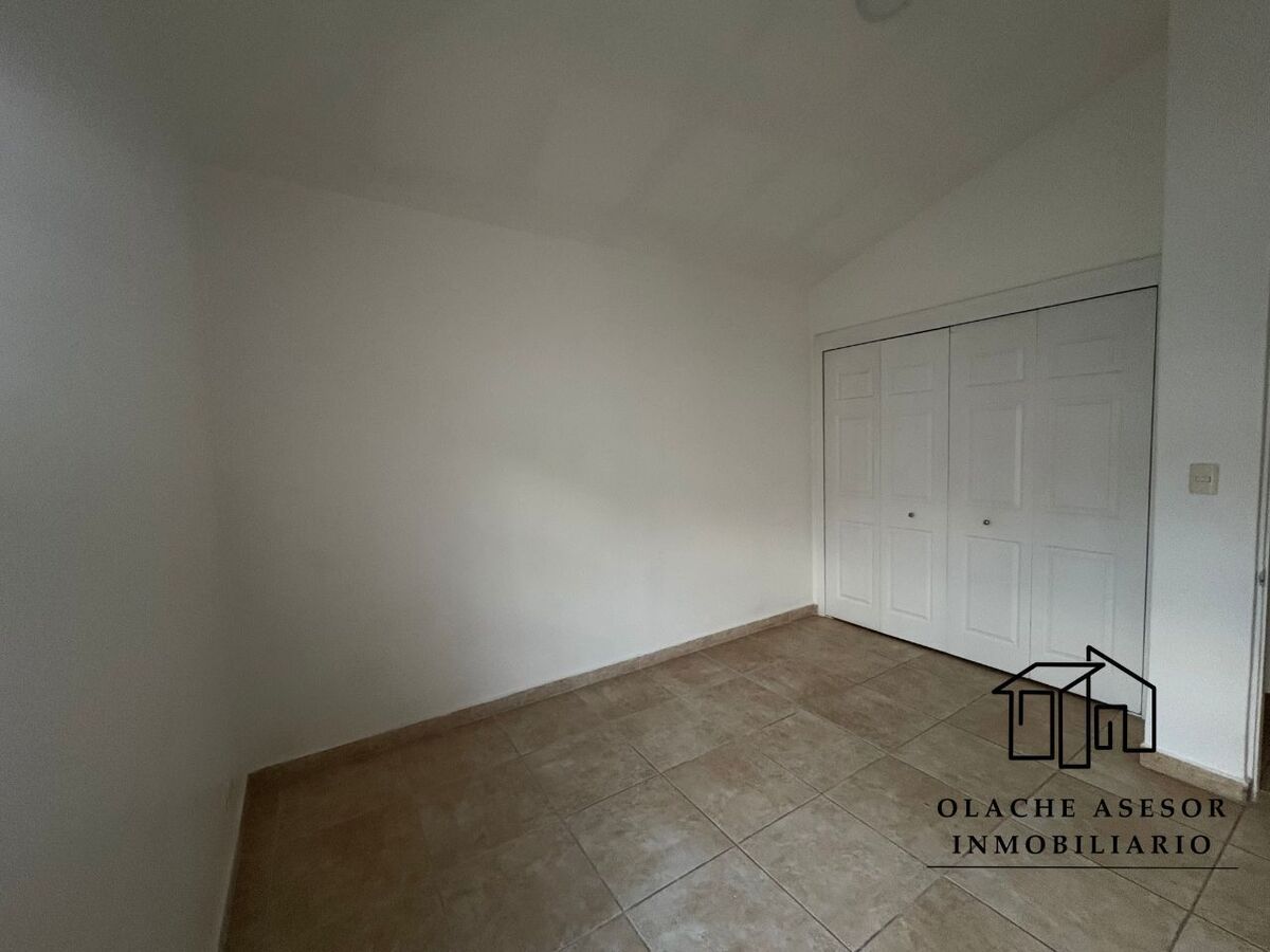 27 of 32: RECAMARA SECUNDARIA