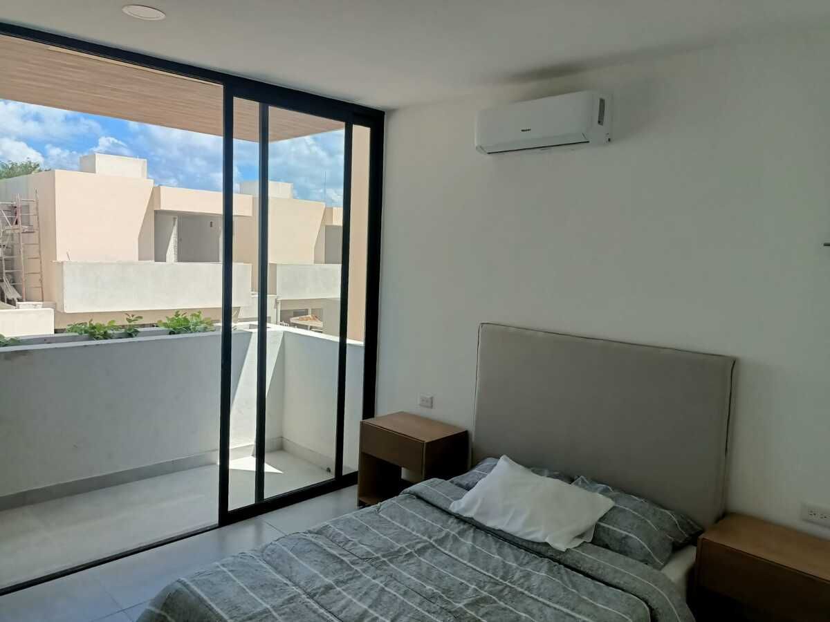 21 de 45: Casa muestra, imagen ilustrativa, No incluye muebles