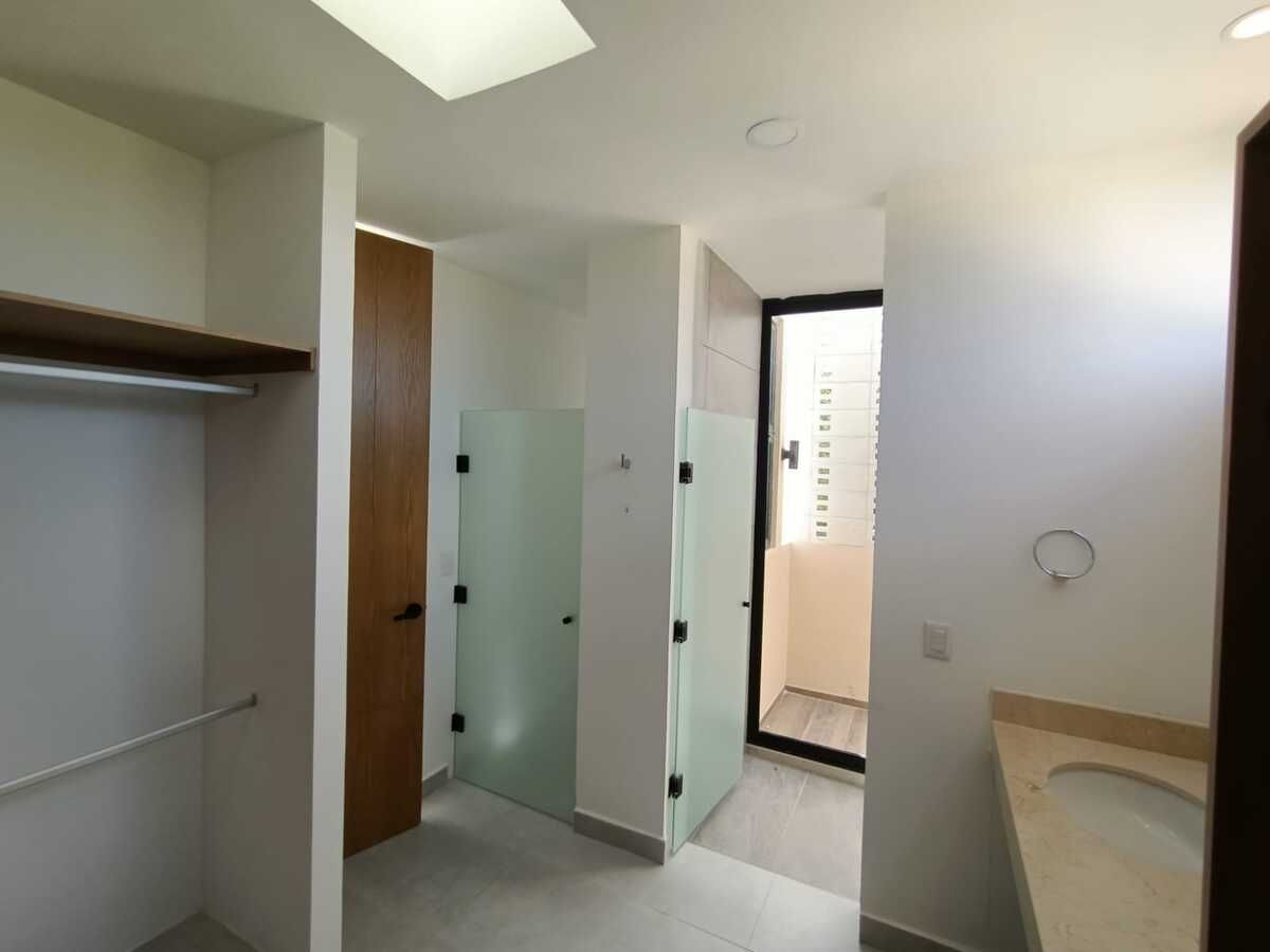 29 de 45: Casa muestra, imagen ilustrativa, No incluye muebles