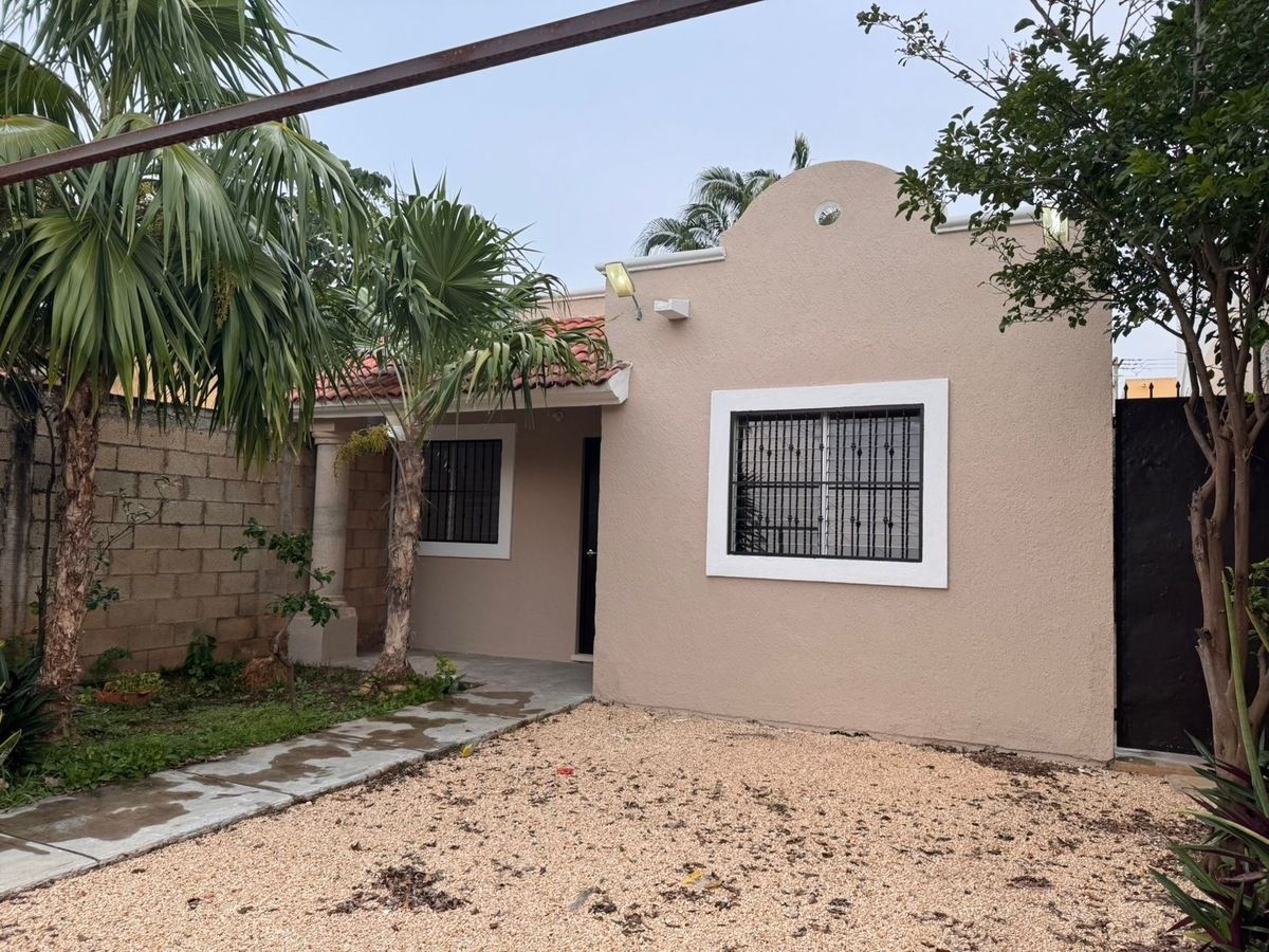 1 de 17: Fachada principal