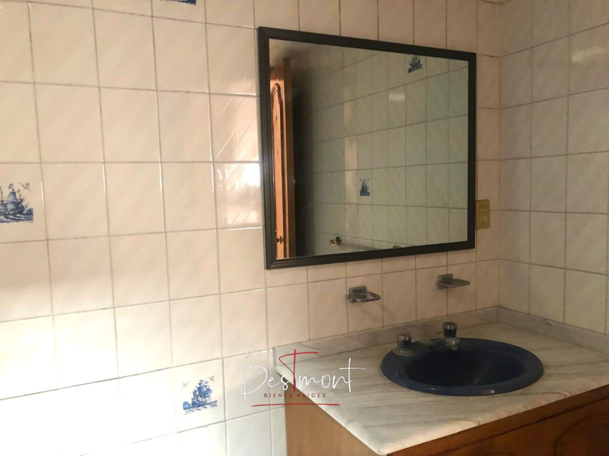 19 de 26: Baño completo recámara principal