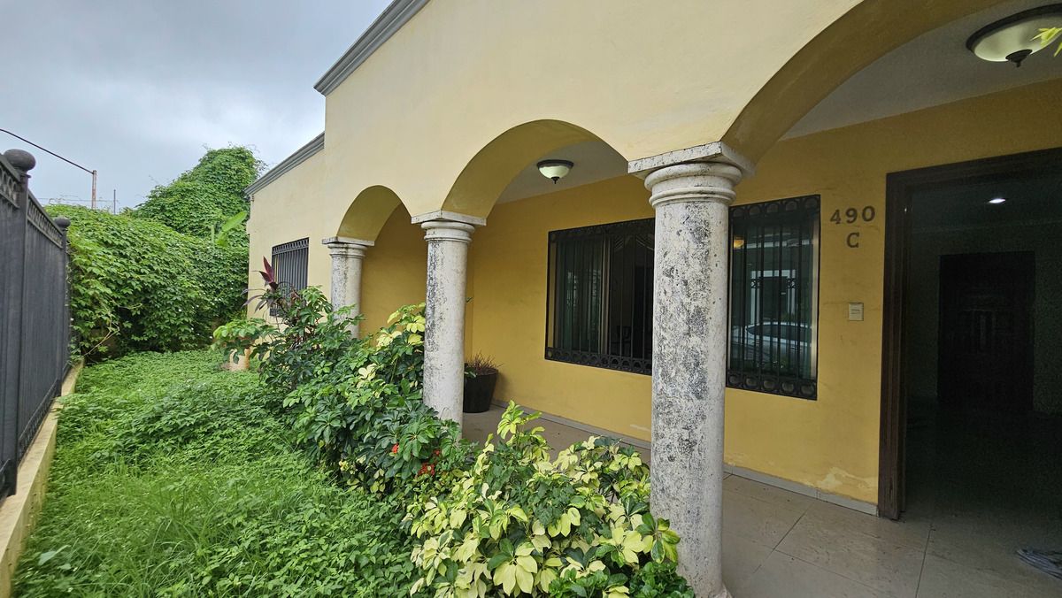 5 de 17: Detalle de frente