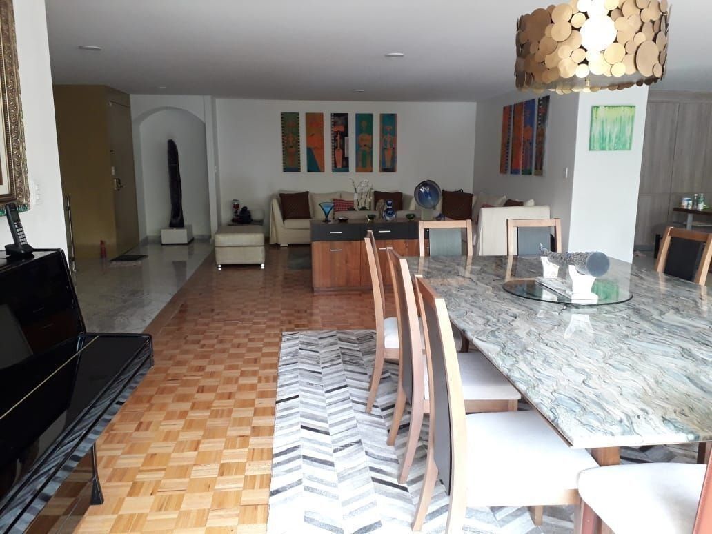 730, Sierra Vertientes, Lomas de Chapultepec I Sección, 11000 con 3 Recámaras, 444 Metros Cuadrados, 3 Baños y 3 Puestos de Estacionamiento 730, Sierra Vertientes, Lomas de Chapultepec I Sección, 11000 con 3 Recámaras, 444 Metros Cuadrados, 3 Baños y 3 Puestos de Estacionamiento