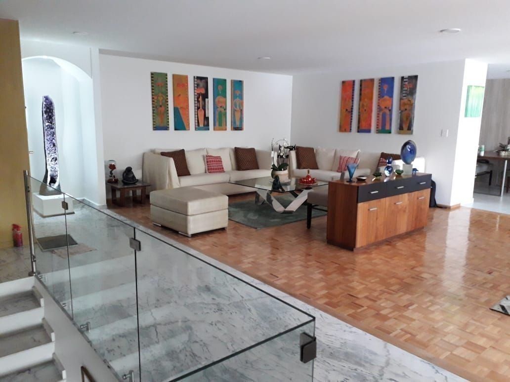 730, Sierra Vertientes, Lomas de Chapultepec I Sección, 11000 con 3 Recámaras, 444 Metros Cuadrados, 3 Baños y 3 Puestos de Estacionamiento 730, Sierra Vertientes, Lomas de Chapultepec I Sección, 11000 con 3 Recámaras, 444 Metros Cuadrados, 3 Baños y 3 Puestos de Estacionamiento
