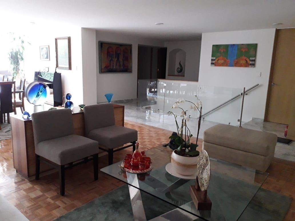 730, Sierra Vertientes, Lomas de Chapultepec I Sección, 11000 con 3 Recámaras, 444 Metros Cuadrados, 3 Baños y 3 Puestos de Estacionamiento 730, Sierra Vertientes, Lomas de Chapultepec I Sección, 11000 con 3 Recámaras, 444 Metros Cuadrados, 3 Baños y 3 Puestos de Estacionamiento