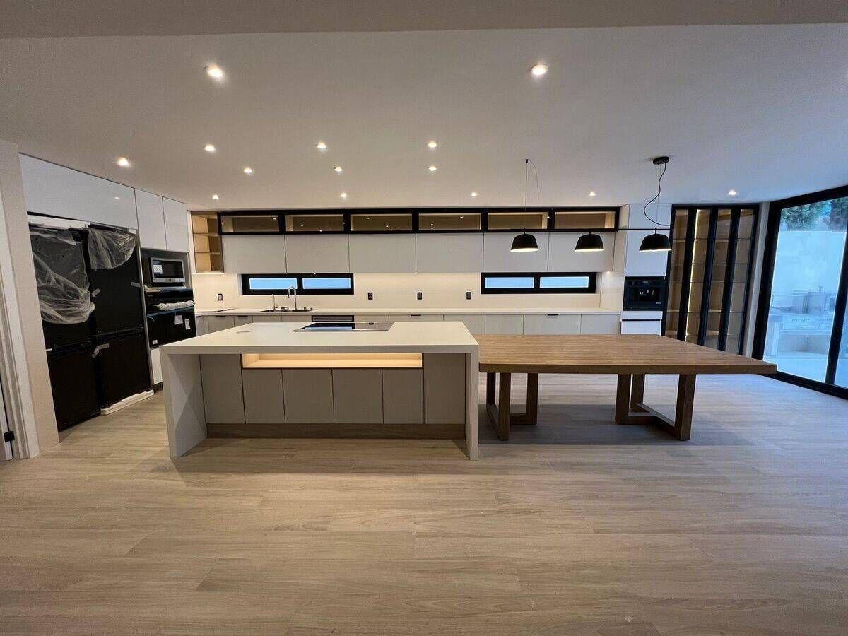 1 of 11: cocina equipada