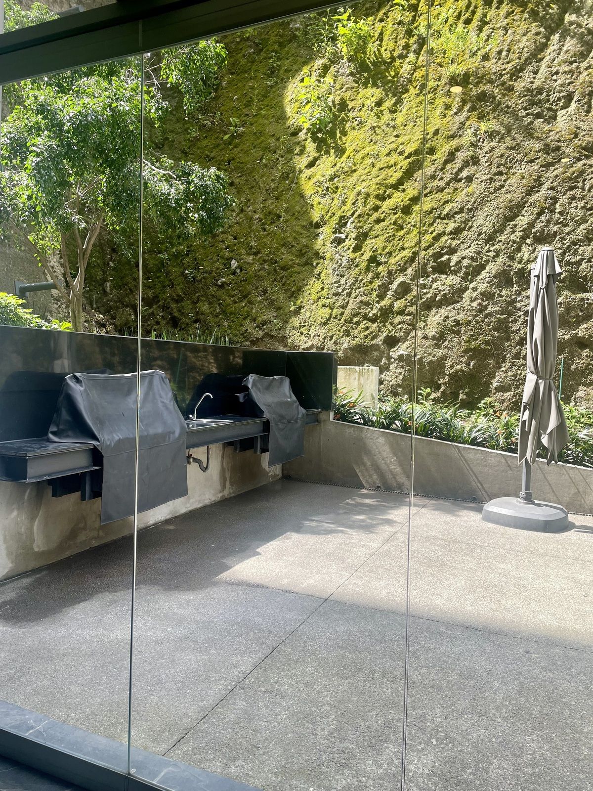 26 de 29: zona de asadores