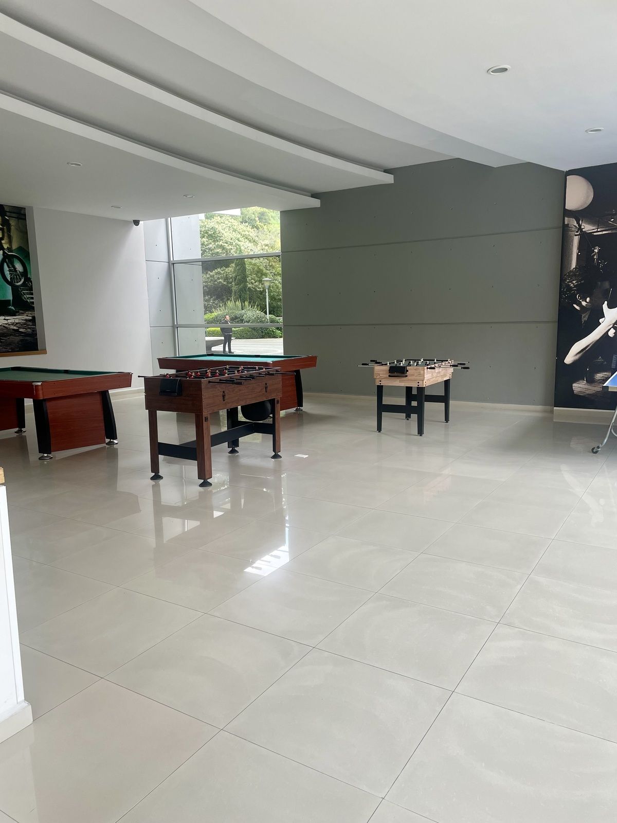 29 de 29: salón de jóvenes