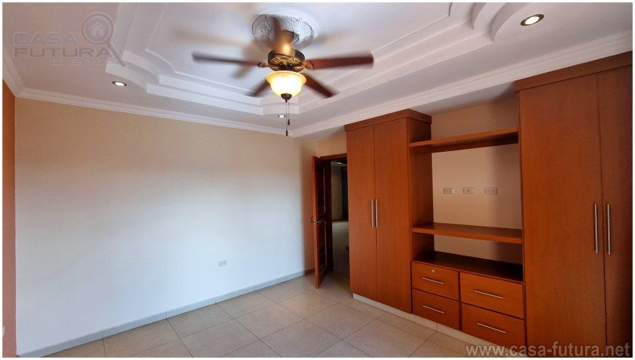 39 de 48: Dormitorio