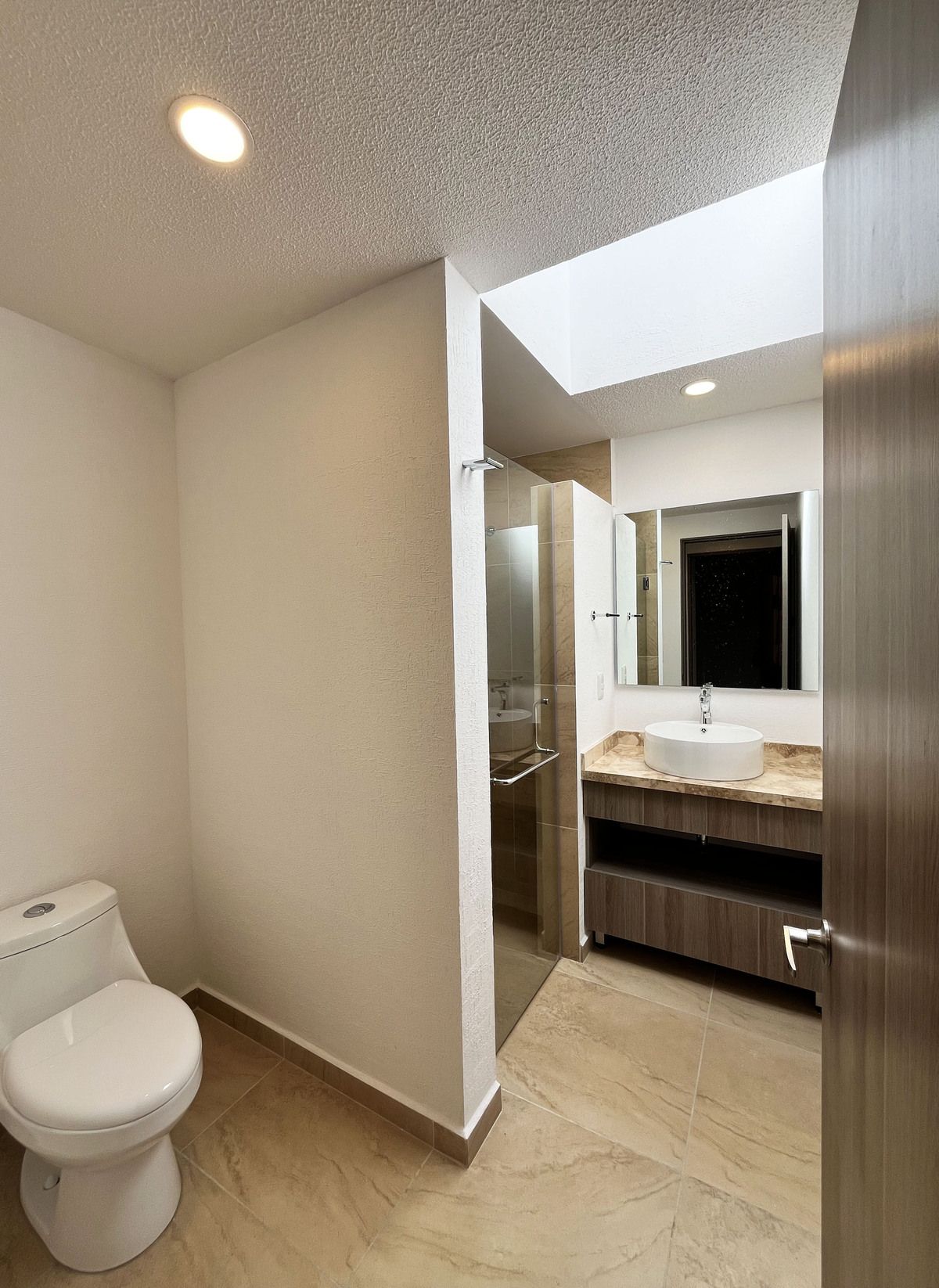 9 de 17: baño secundario