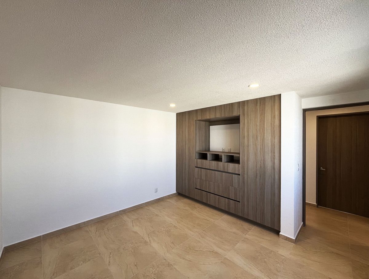 8 de 17: recamara secundaria 1