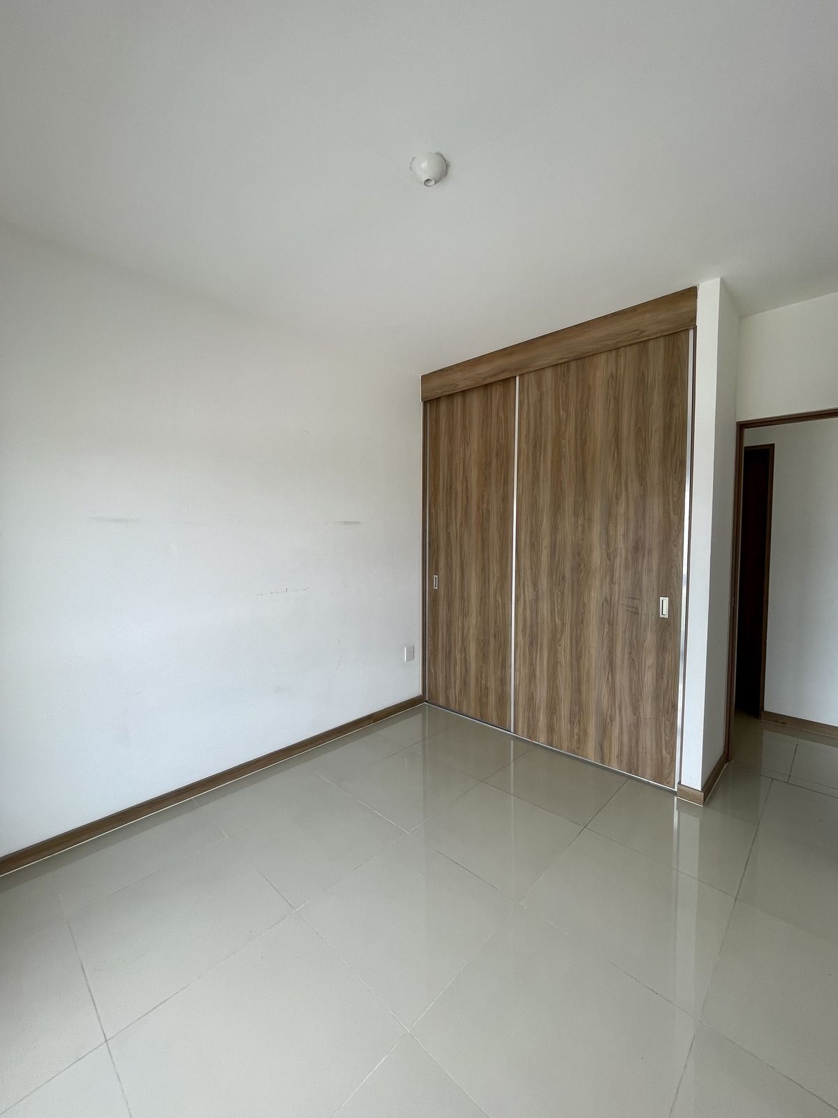 Recamara secundaria con closet