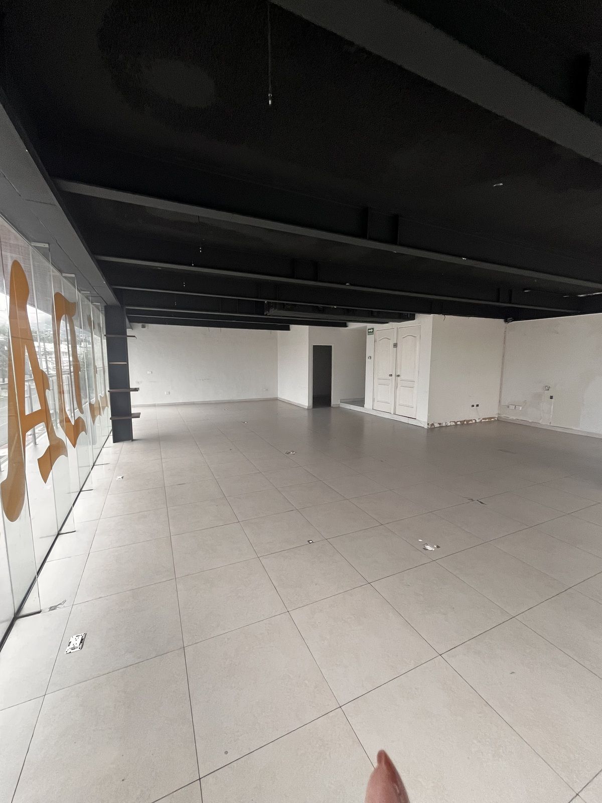 4 de 13: LOCAL RENTA CENTRITO