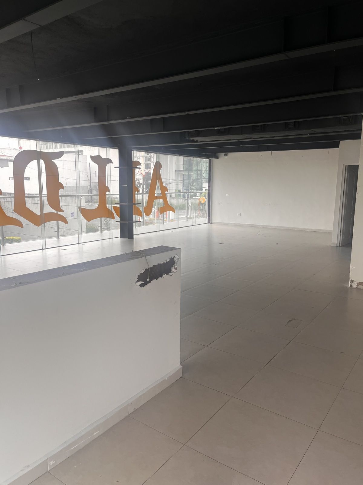 10 de 13: LOCAL RENTA CENTRITO