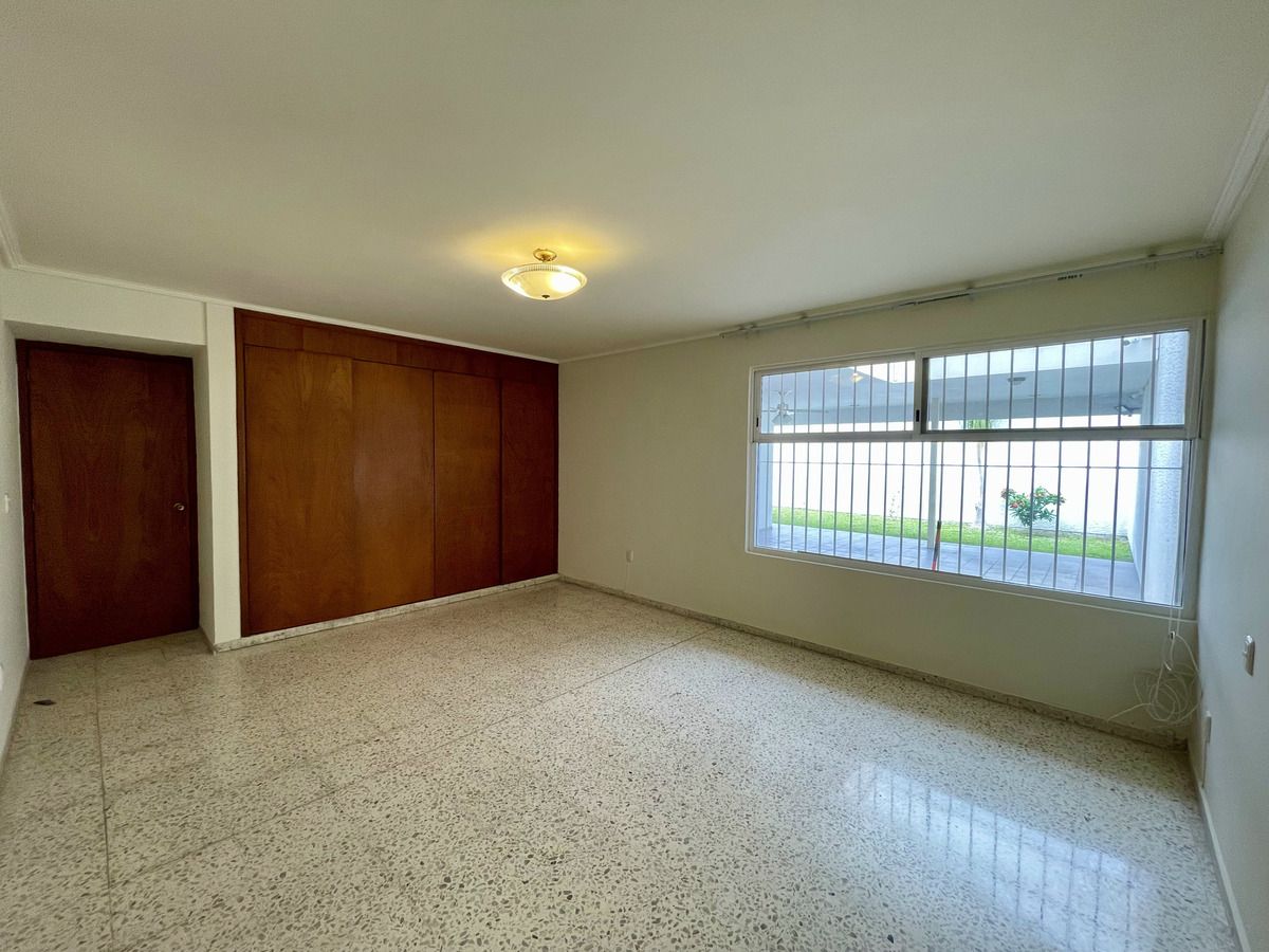 17 of 48: recamara en planta baja