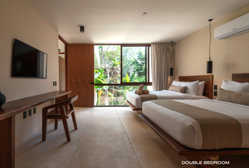 5 of 13: DOUBLE BEDROOM