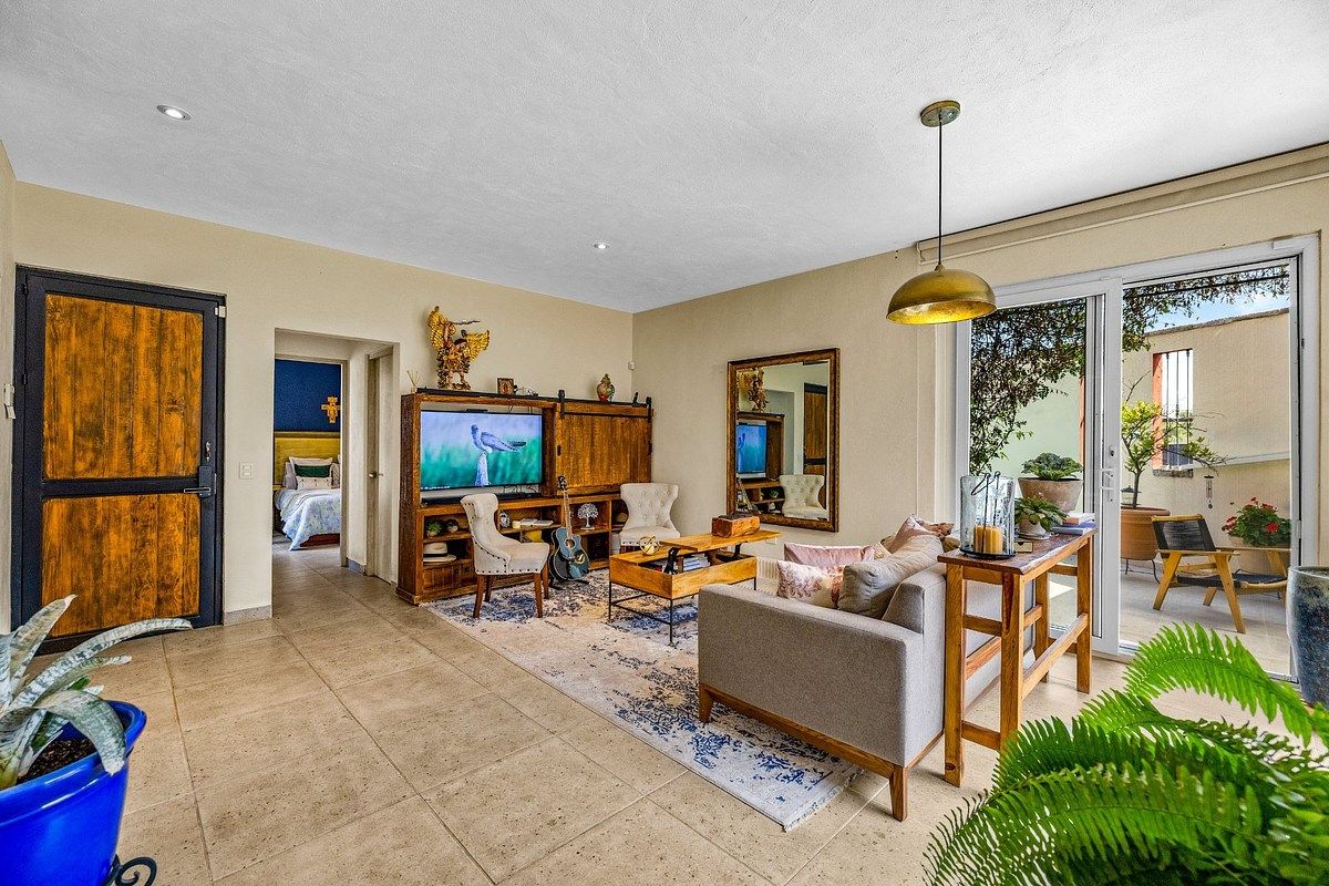 Casa en venta en San Miguel de Allende, privada con amenidades, photo 1 of 30