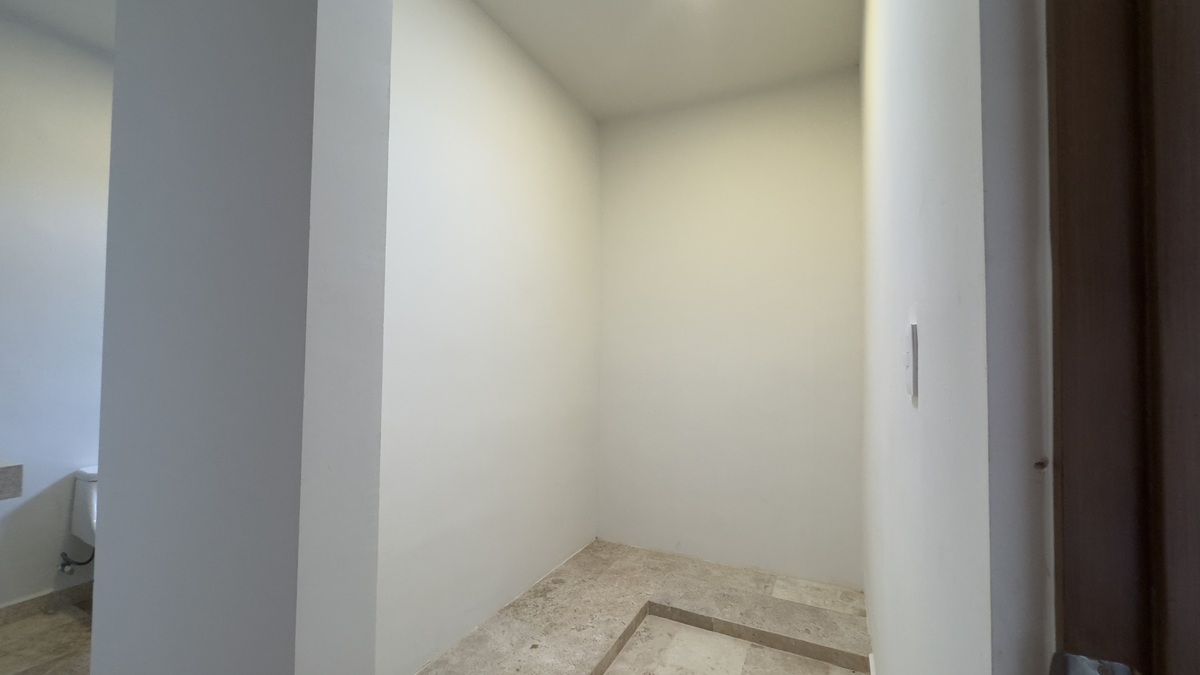13 de 19: Closet Segunda Habitación