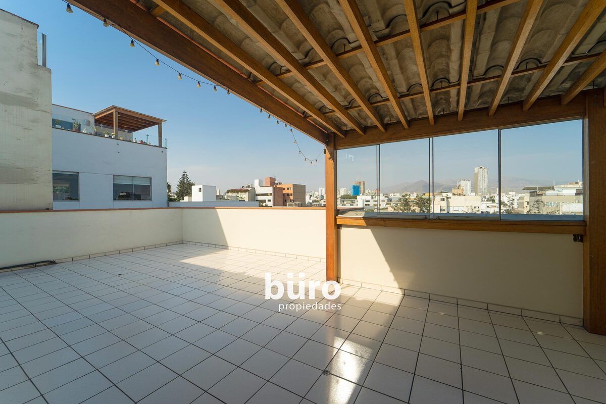 1 de 23: Gran terraza de 63 mts2