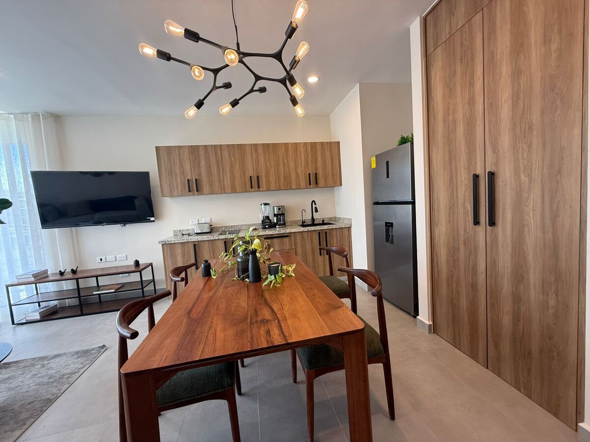 4 of 15: Comedor y Cocina