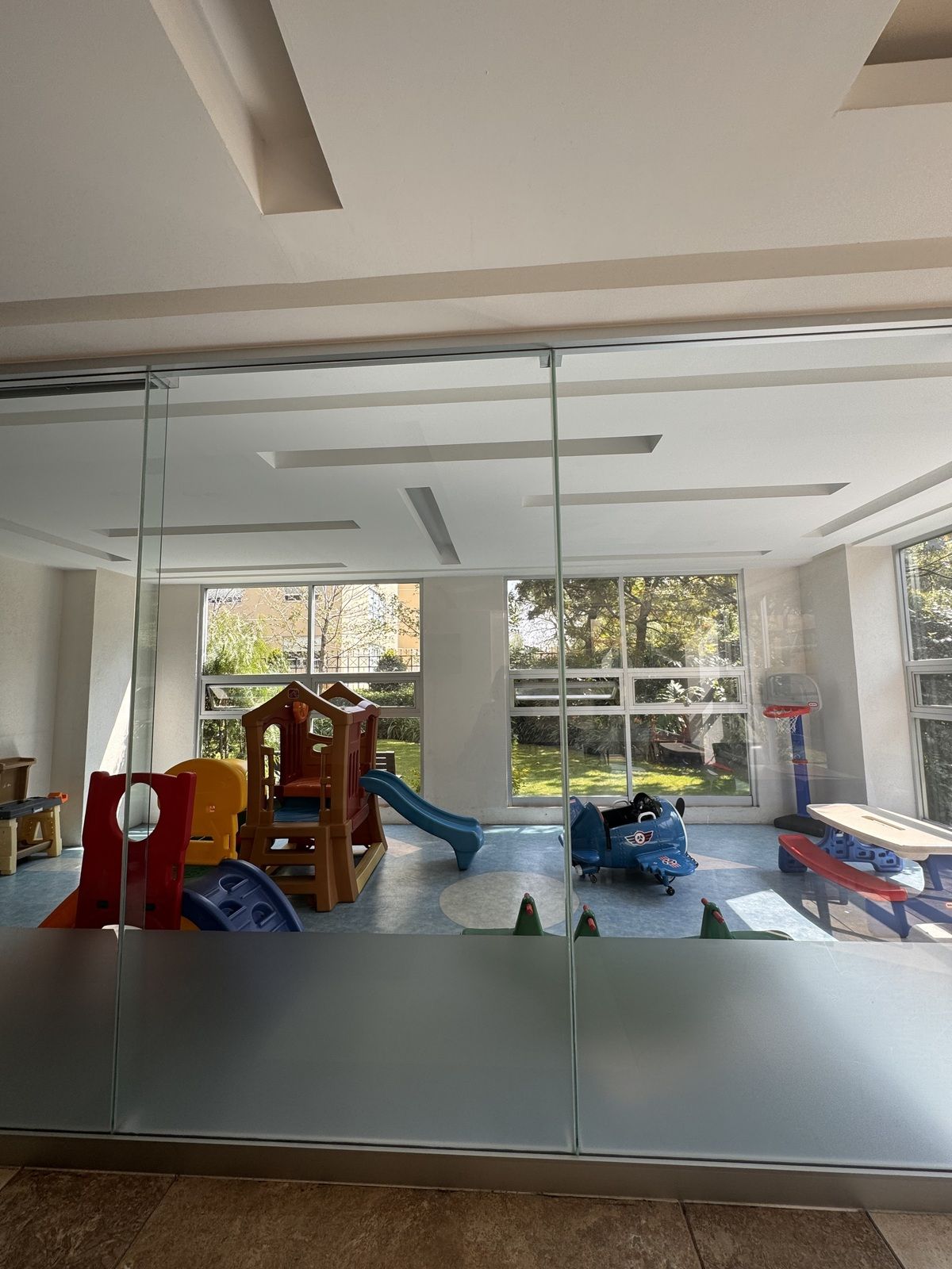 5 of 32: Juegos infantiles
