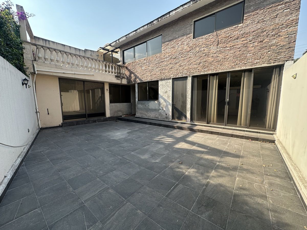 Casa en Venta en Bosque De Capilla con 4 Recámaras, 5 Baños y 570 Metros Cuadrados Casa en Venta en Bosque De Capilla con 4 Recámaras, 5 Baños y 570 Metros Cuadrados