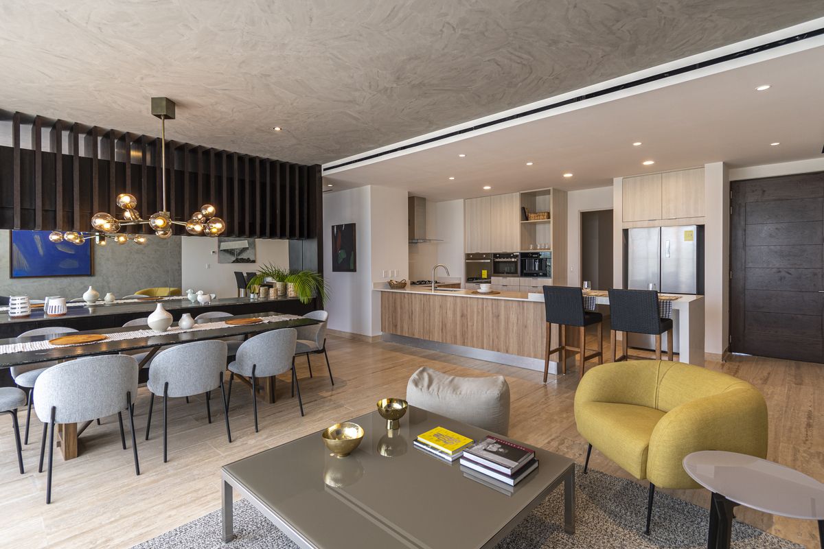 1 of 14: Sala / Comedor