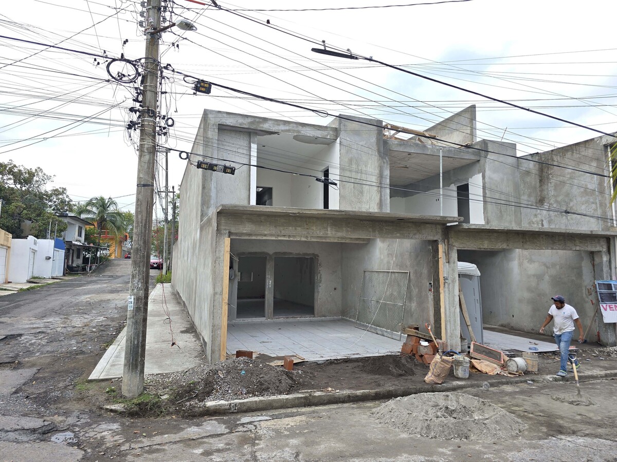 3 of 5: *Avance de obra al 03/Enero/25