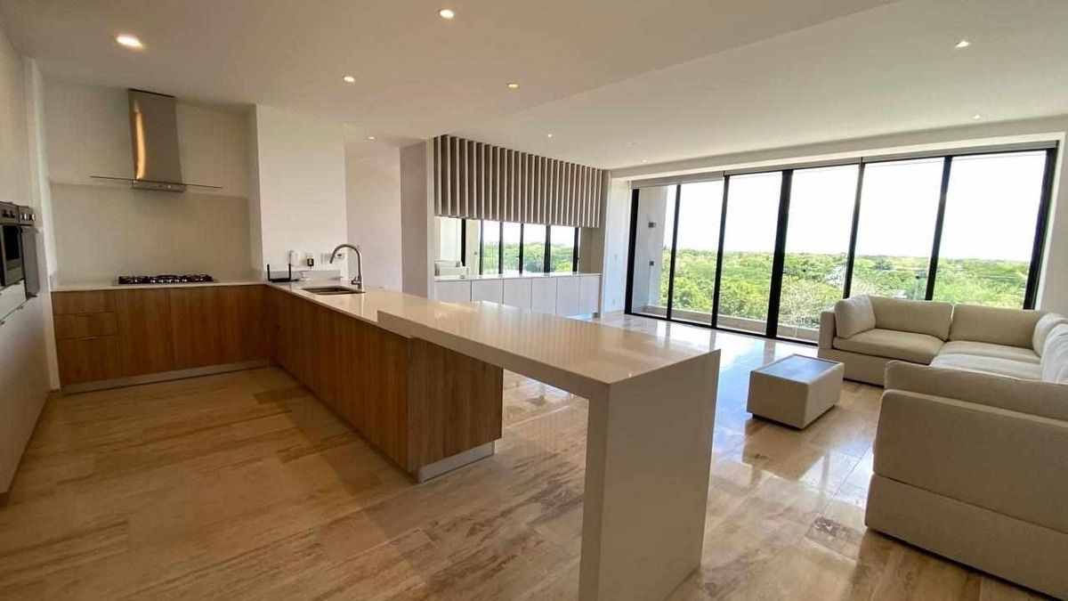 2 of 25: Cocina, Sala y Comedor