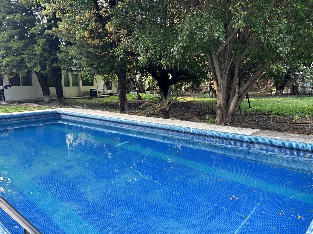 En Venta Terreno Comercial con Casa grande en Plan de Ayala !! - foto 2