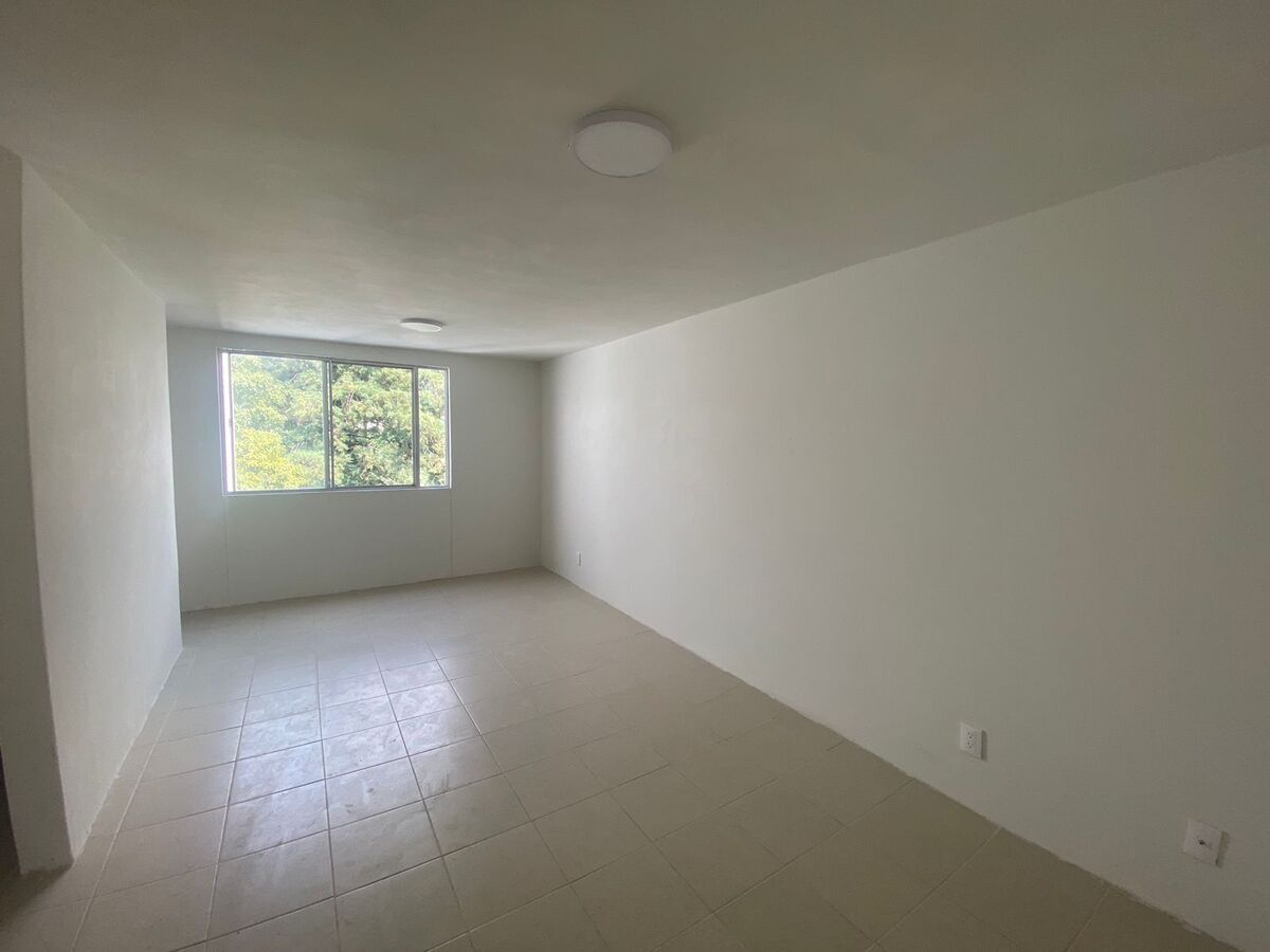 2 de 14: sala / comedor