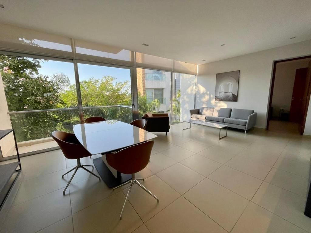 3 of 16: Sala / Comedor