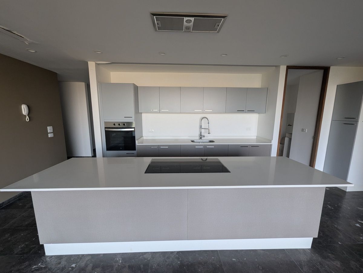 5 of 25: Cocina equipada