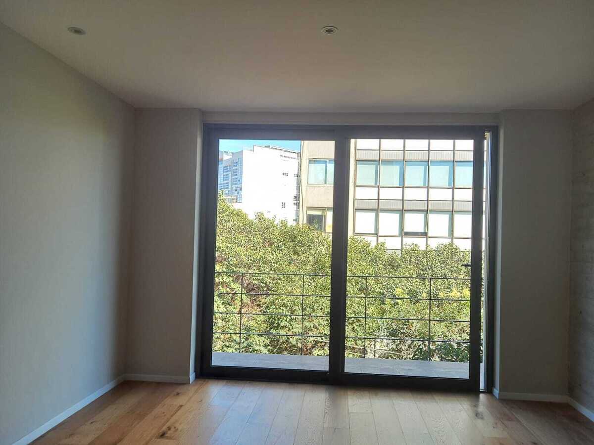 4 de 21: Vista arbolada en estancia