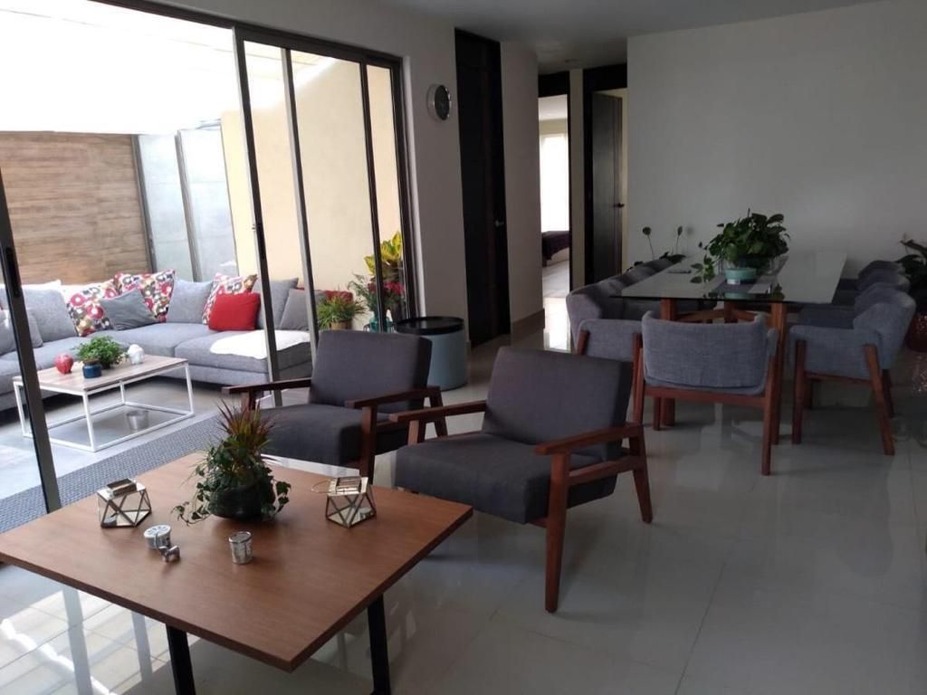 ACOGEDORA Casa en condominio sólo 8 casas en el conjunto - foto 3