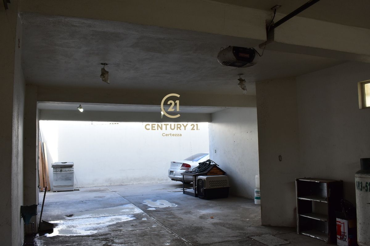ESTACIONAMIENTO