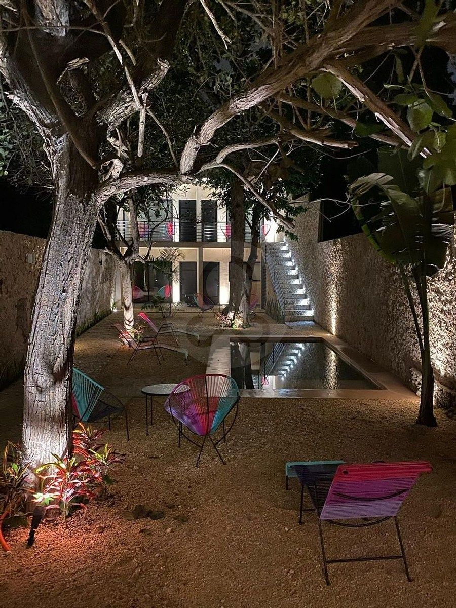 Casa con distribución de Hotel en el Centro con 10 Habitaciones - foto 2
