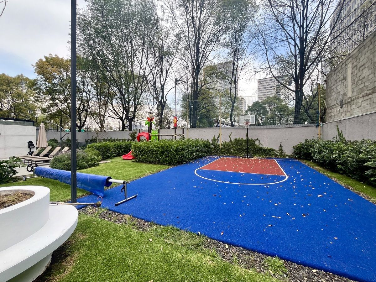 21 de 30: Cancha de basquetbol